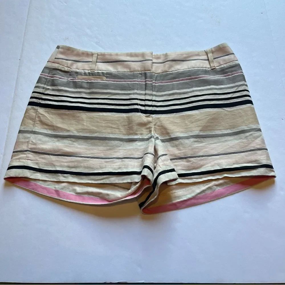 Loft Women's Short Shorts Black/Cream/Pink Multi Stripe Size 6 Hi Rise.